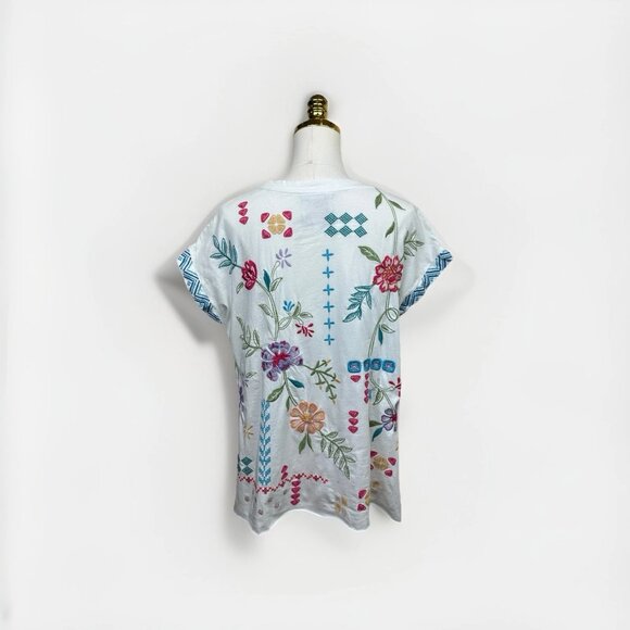 🌺 Johnny Was Katie Relaxed Drape Tee • Small • Embroidered • Worn 1X 🌺 - Picture 11 of 16